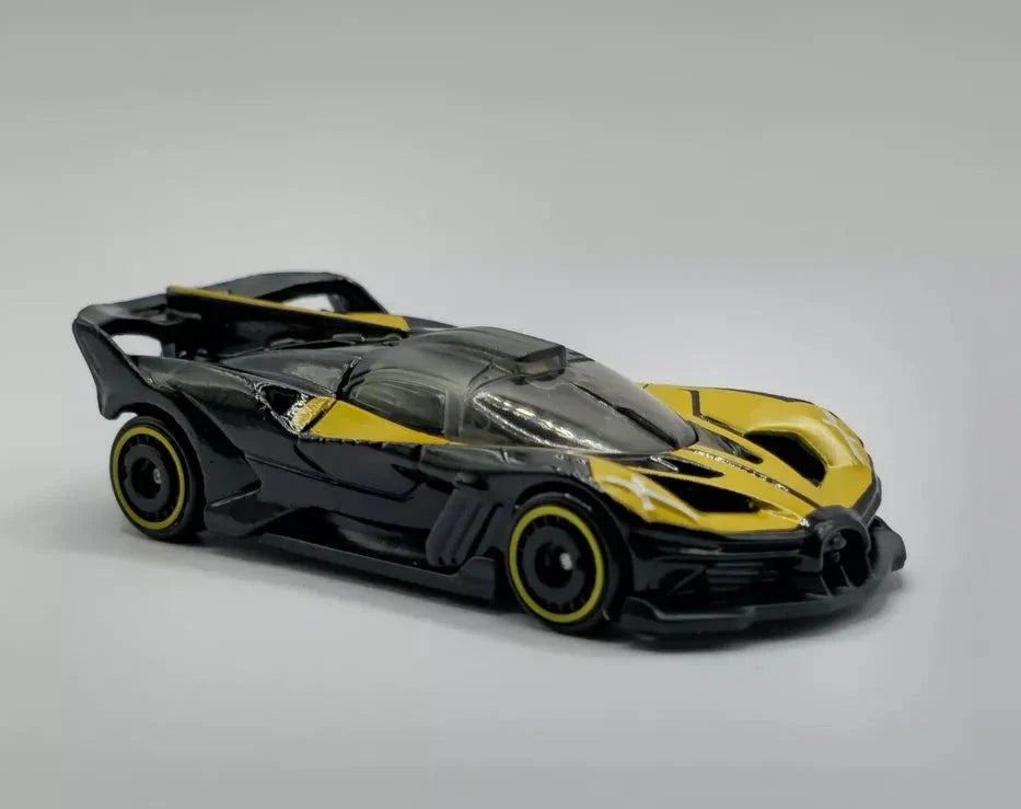 Hot Wheels 2024 #185/250 Bugatti Bolide, black w/yellow trim